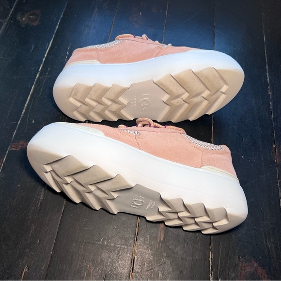 UGG Marin Mega Lace Sneakers - Picture 11 of 16